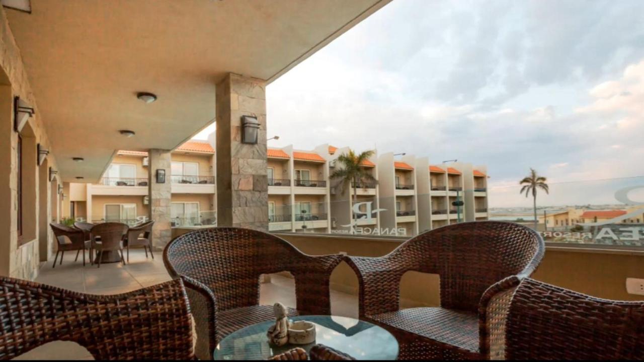 Panacea Suites Hotel Borg El Arab Exteriör bild